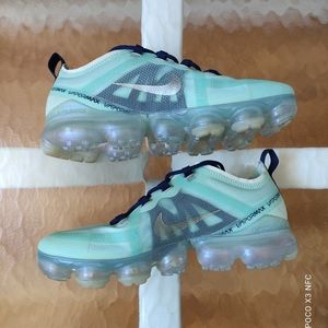 Barely worn Nike Air VaporMax 2019 teal tint women's 7.5